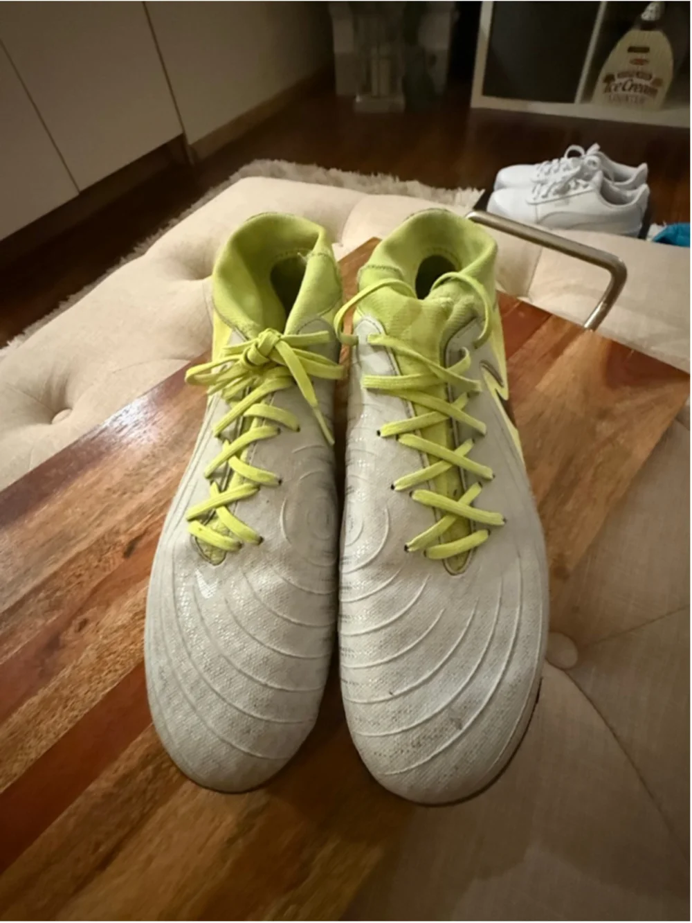 Men's Nike Phantom Luna Athletic Shoes Size 9 White Neon Green